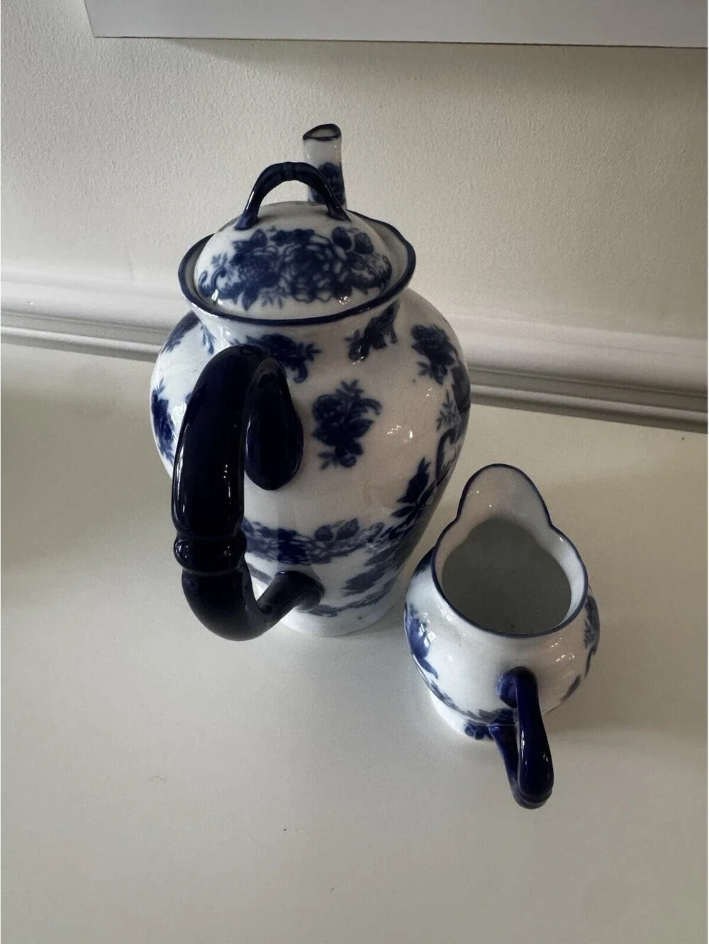 Vintage Cracker Barrel Discontinued Blue & White Floral Porcelain Tea Set 2 Pc